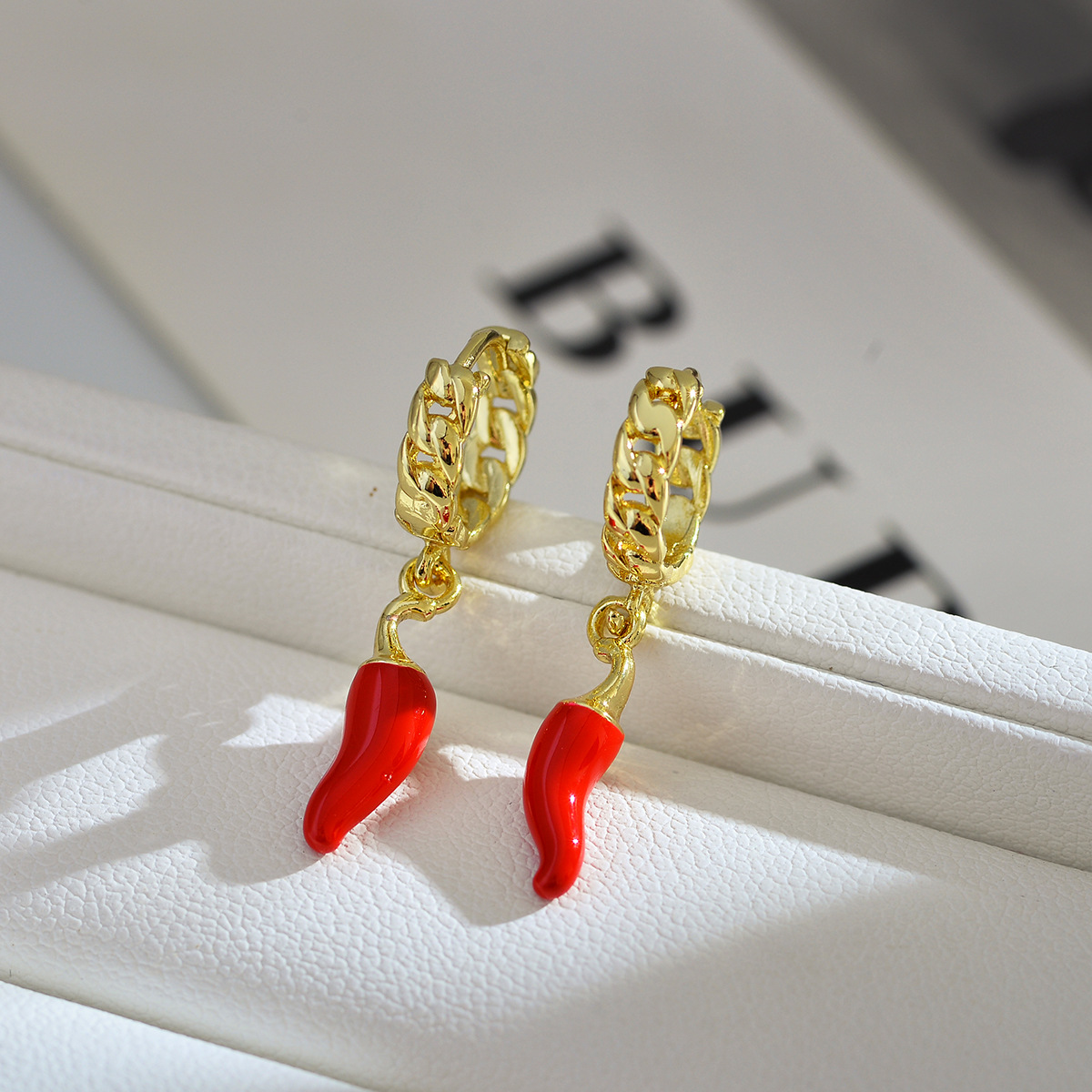 1 Pair Simple Style Color Block Enamel Copper Drop Earrings display picture 3