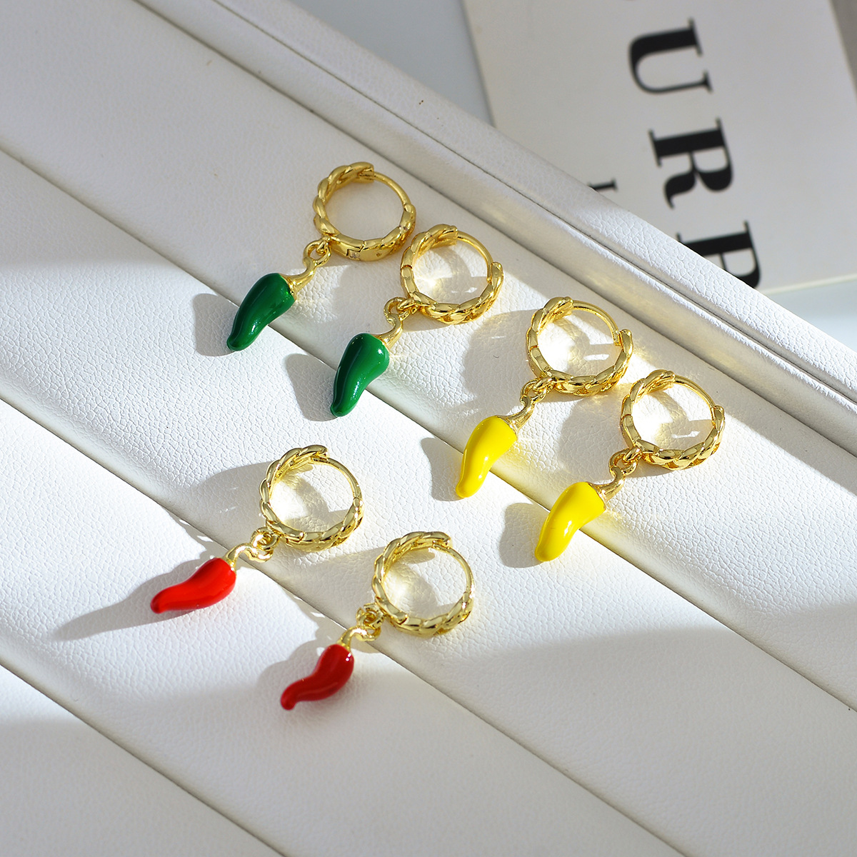 1 Pair Simple Style Color Block Enamel Copper Drop Earrings display picture 10
