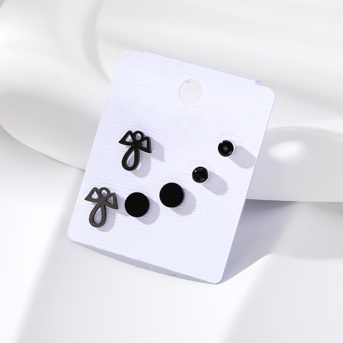 1 Set Cute Simple Style Butterfly Alloy Ear Studs display picture 10