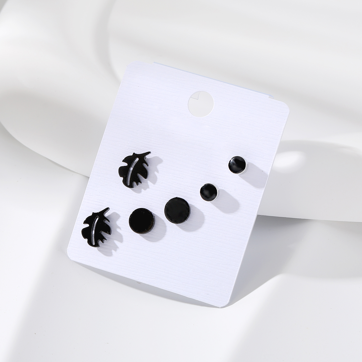 1 Set Cute Simple Style Butterfly Alloy Ear Studs display picture 7