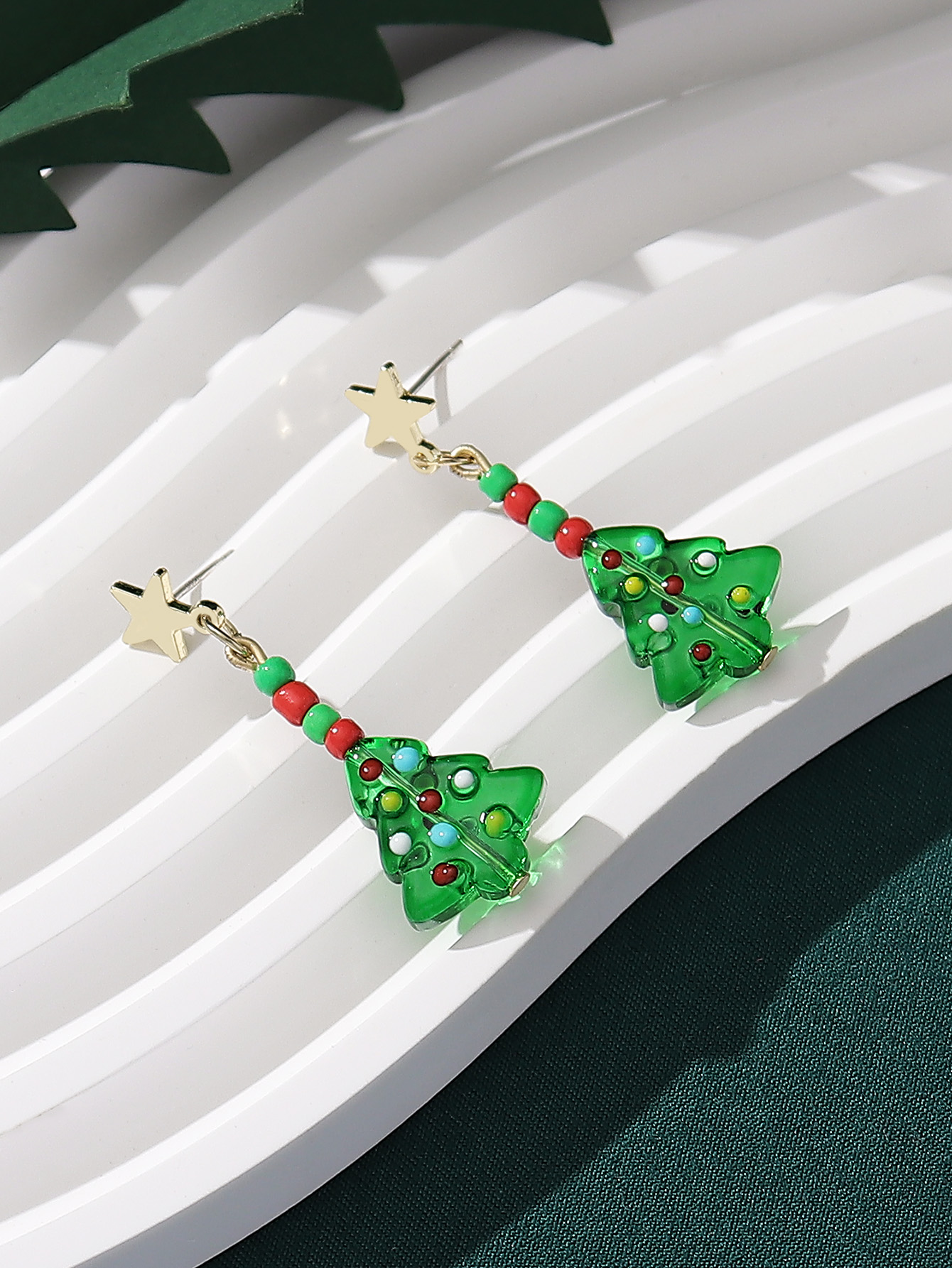 1 Pair Christmas Classic Style Christmas Tree Glass Drop Earrings display picture 6