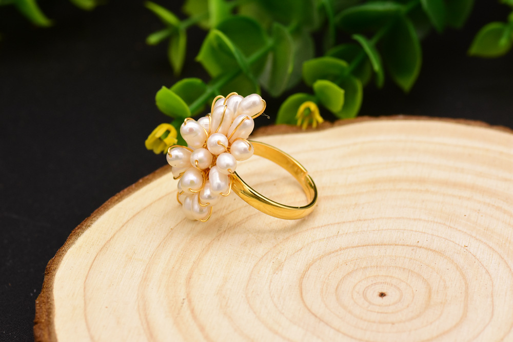 Retro Flower Freshwater Pearl Copper Plating Inlay Pearl 18k Gold Plated Rings display picture 2