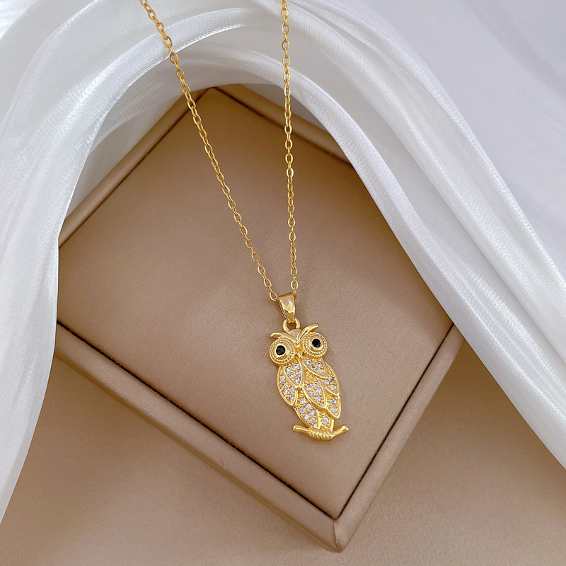 Wholesale Classic Style Commute Owl Titanium Steel Copper Plating Inlay Artificial Gemstones Pendant Necklace display picture 3