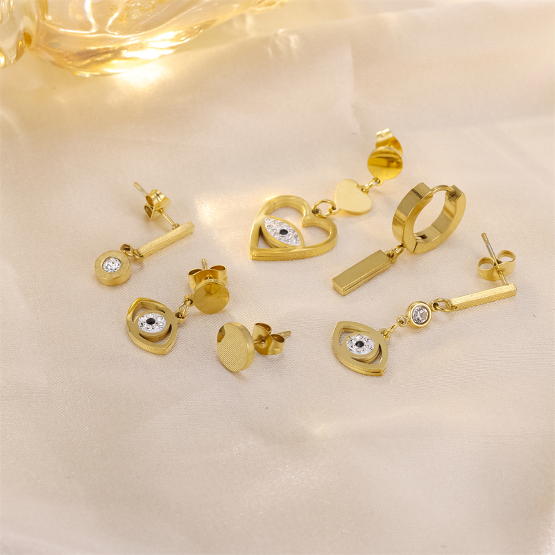 1 Set Simple Style Commute Devil's Eye Heart Shape Plating Inlay Stainless Steel Rhinestones 18k Gold Plated Drop Earrings display picture 1