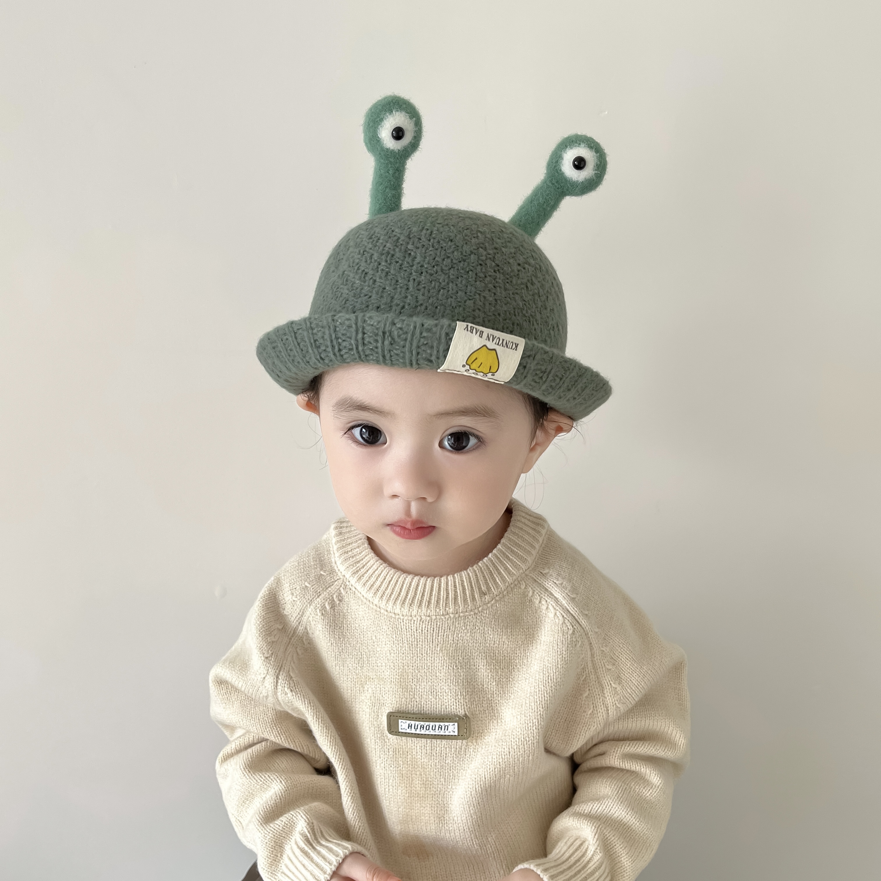 Children Unisex Casual Cute Solid Color Bucket Hat display picture 3
