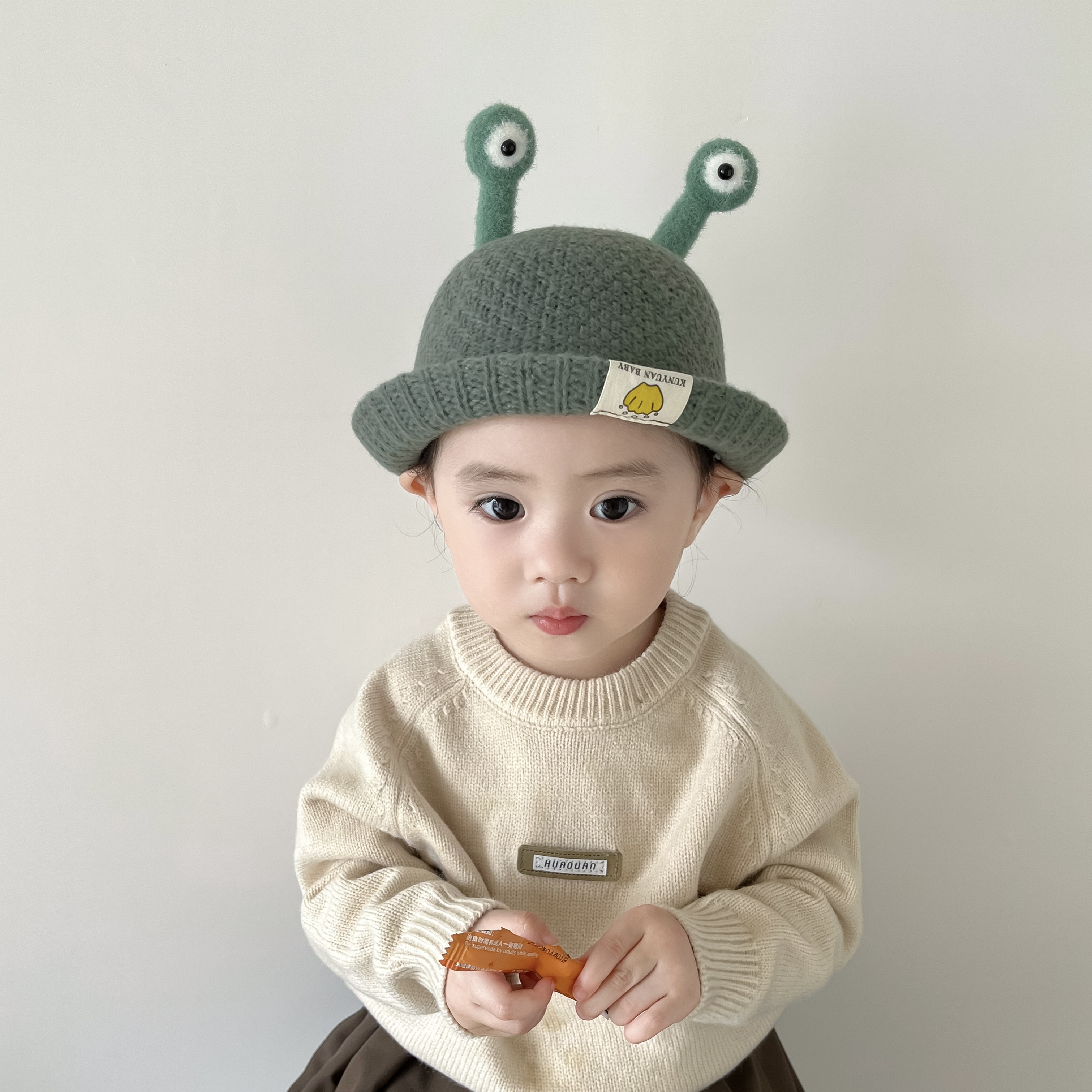 Children Unisex Casual Cute Solid Color Bucket Hat display picture 5