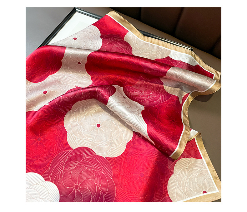Women's Elegant Color Block Flower Mulberry Silk Printing Silk Scarf display picture 1