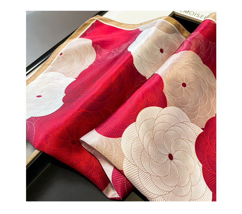 Women's Elegant Color Block Flower Mulberry Silk Printing Silk Scarf display picture 2