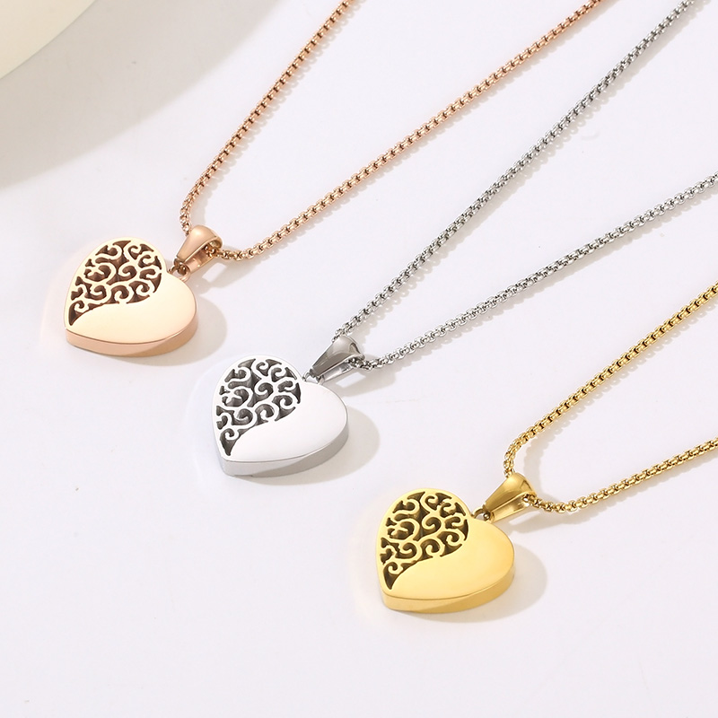 Titanium Steel 18K Gold Plated Modern Style Plating Heart Shape Pendant Necklace display picture 4