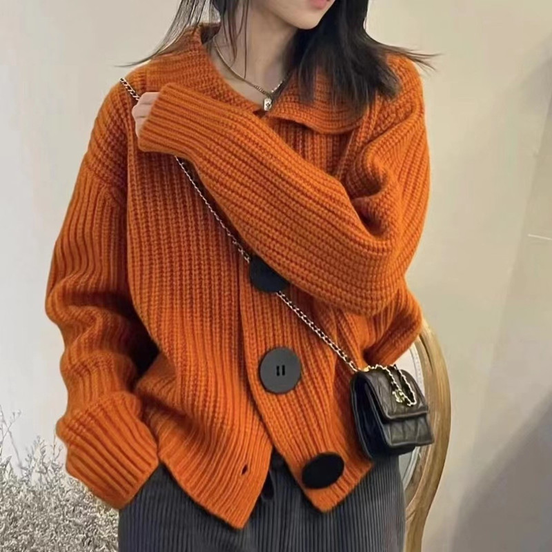 Women's Sweater Long Sleeve Sweaters & Cardigans Button Casual Solid Color display picture 7