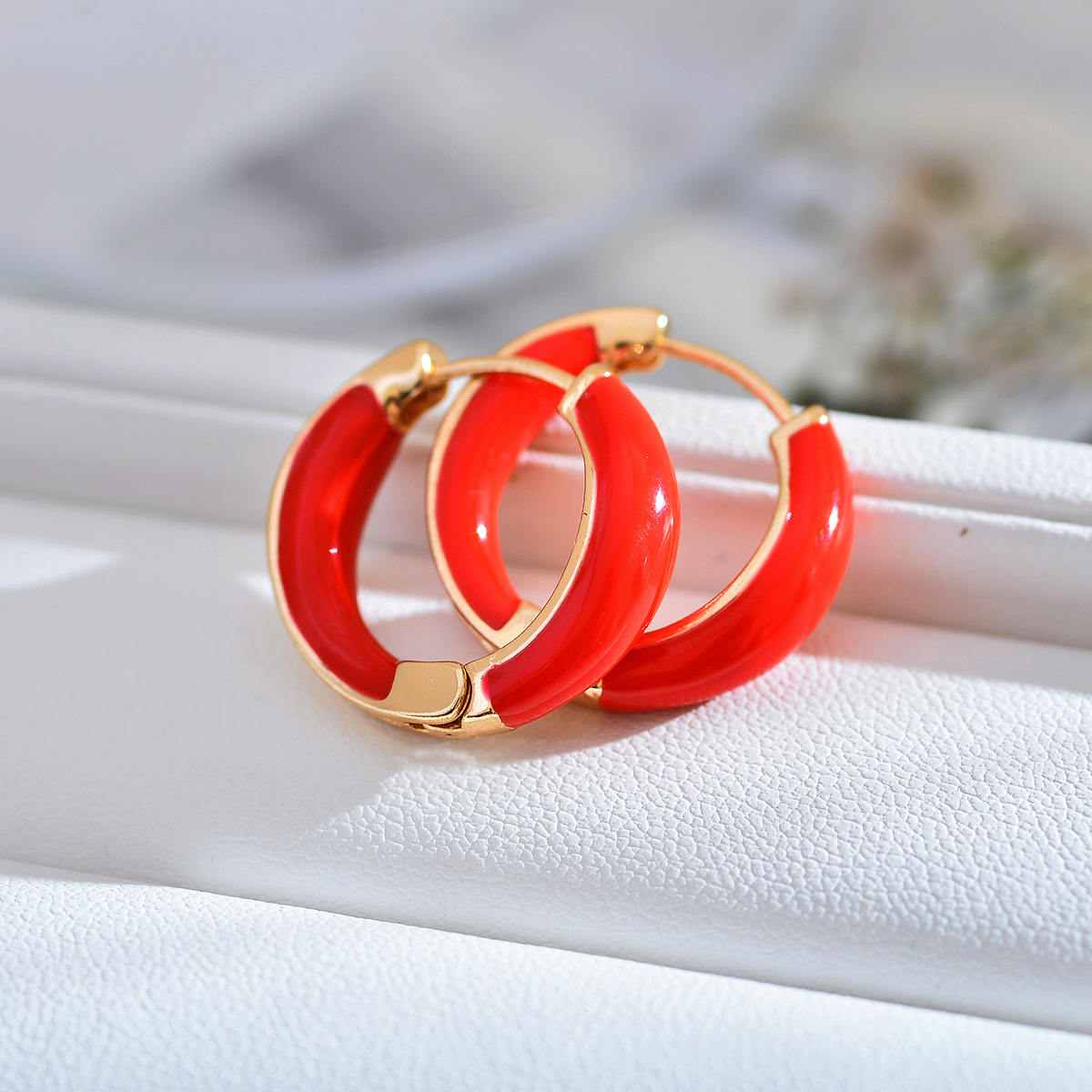 1 Pair Modern Style Round Enamel Copper Earrings display picture 7