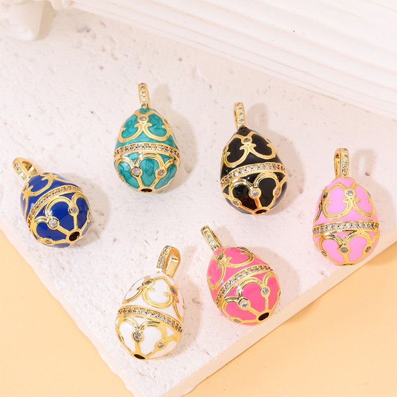 Classic Style Streetwear Geometric Moon Heart Shape 18k Gold Plated Zircon Copper Wholesale Charms display picture 2