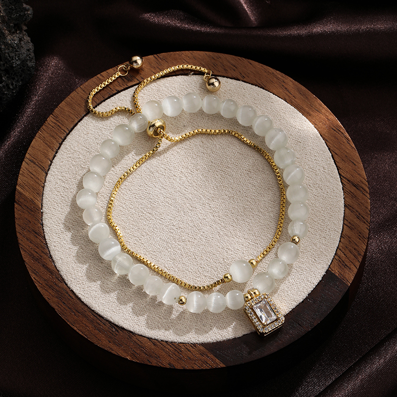 Simple Style Square Copper Beaded Opal Zircon Women's Bracelets display picture 4