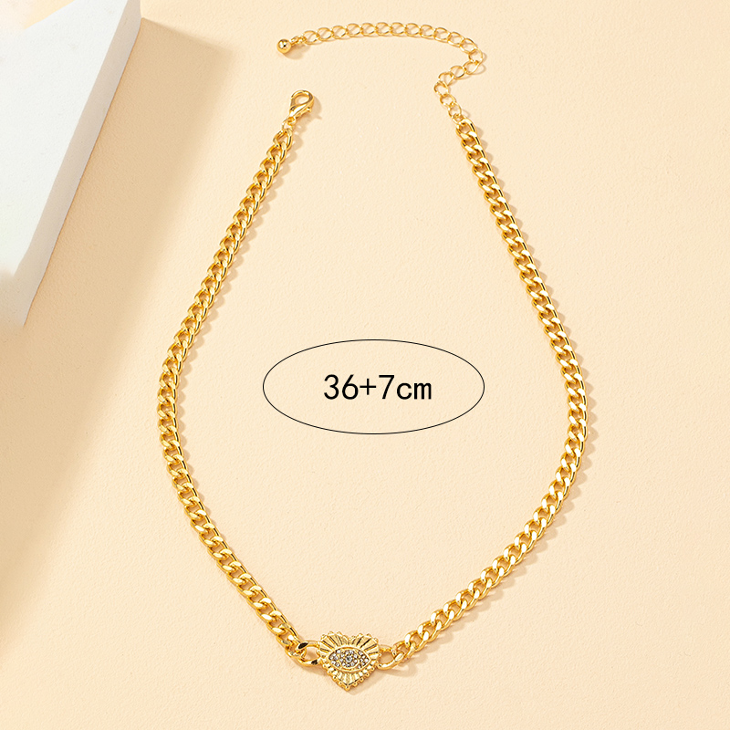 Retro Heart Shape Alloy Plating Inlay Artificial Rhinestones 14k Gold Plated Women's Choker display picture 4