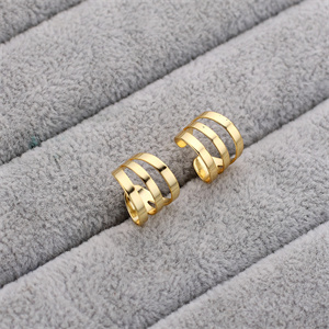1 Piece Simple Style Solid Color Layered Plating Copper Copper Gold Plated Ear Cuffs display picture 5