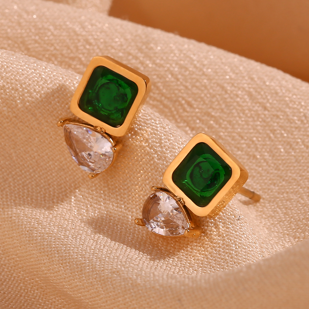 1 Pair Retro Square Plating Stainless Steel Zircon 18k Gold Plated Ear Studs display picture 9