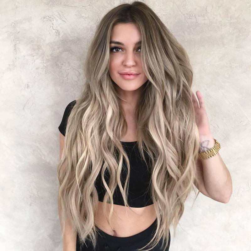 Women's Chemical Fiber High-temperature Fiber Natural Long Curly Hair Fashion Wig Gray Wig Wigs display picture 1