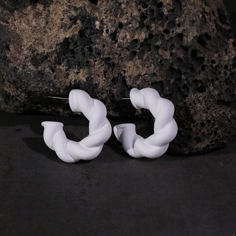 1 Pair Simple Style C Shape Twist Arylic Ear Studs display picture 11