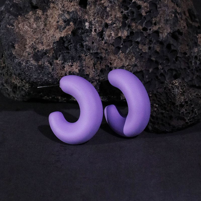 1 Pair Simple Style C Shape Arylic Ear Studs display picture 13