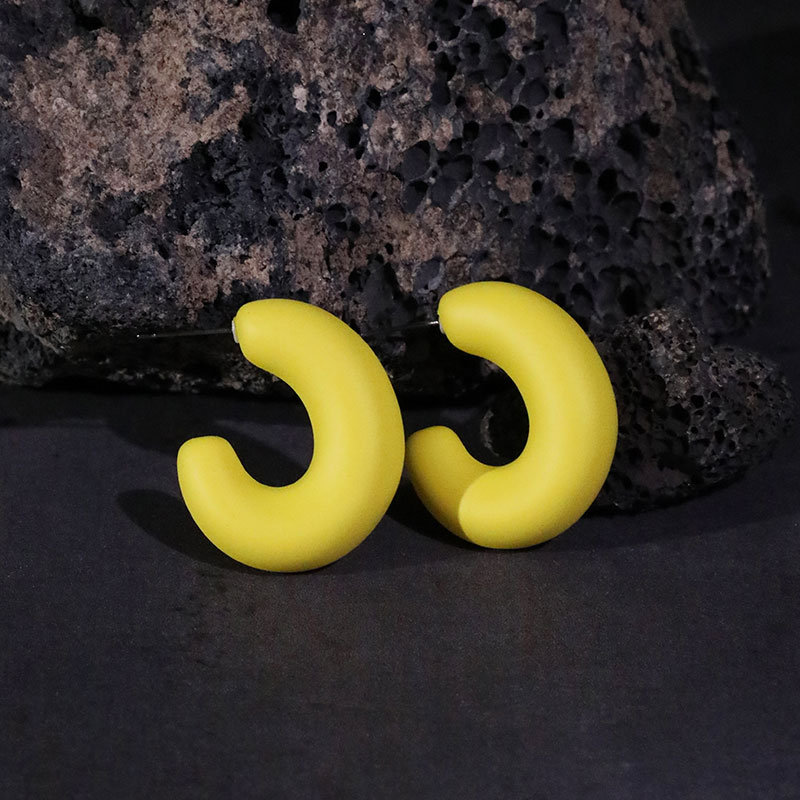 1 Pair Simple Style C Shape Arylic Ear Studs display picture 19