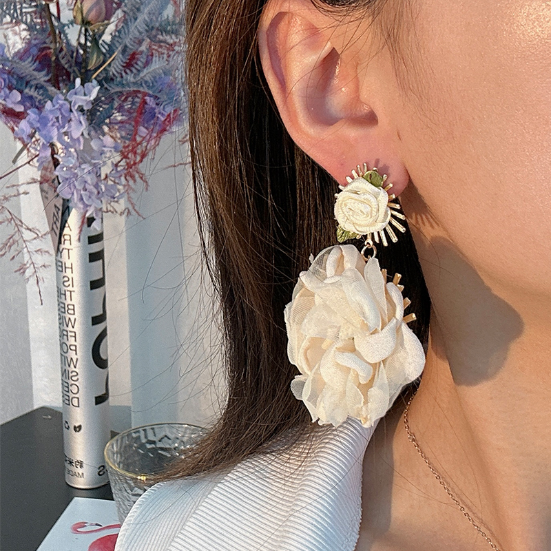 1 Pair Sweet Flower Alloy Cloth Drop Earrings display picture 9