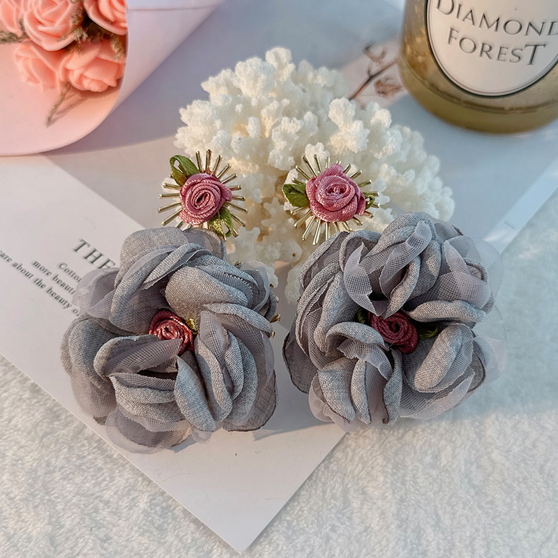 1 Pair Sweet Flower Alloy Cloth Drop Earrings display picture 4
