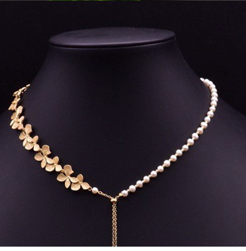 Elegant Retro Geometric Copper Plating Inlay Pearl 18k Gold Plated Sweater Chain display picture 3