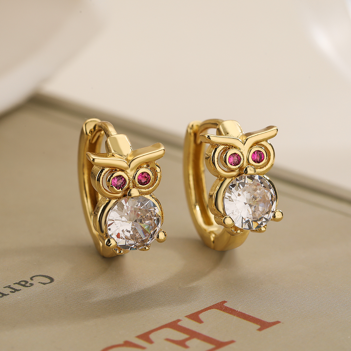 1 Pair Basic Classic Style Geometric Owl Plating Inlay Copper Zircon 18k Gold Plated Hoop Earrings display picture 4
