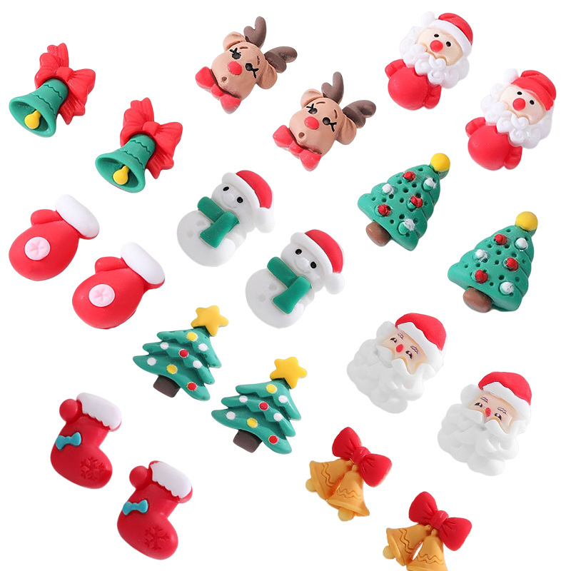 1 Pair Cute Christmas Sweet Christmas Tree Santa Claus Christmas Socks Stoving Varnish Resin Ear Studs display picture 13