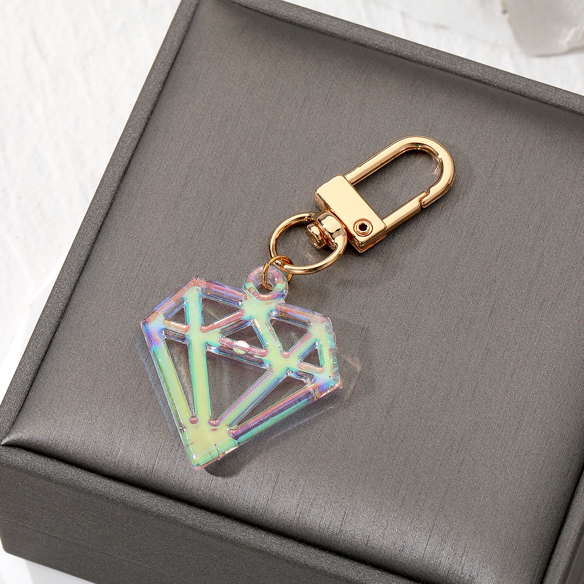 Cross-border Cute New Japanese And Korean Colorful Simple Heart Keychain Laser Translucent Acrylic Gem Shape Creative Bag Pendant display picture 7