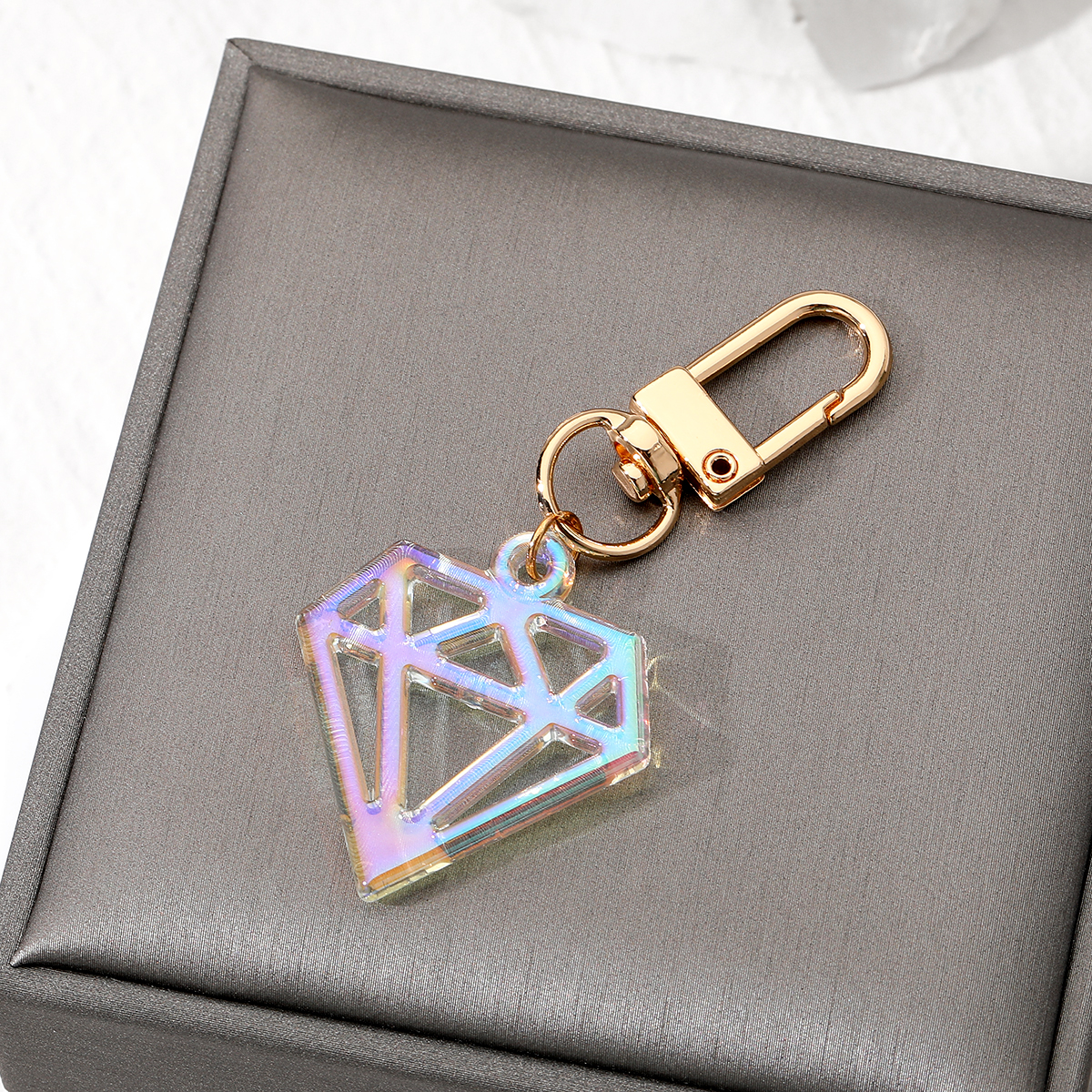 Cross-border Cute New Japanese And Korean Colorful Simple Heart Keychain Laser Translucent Acrylic Gem Shape Creative Bag Pendant display picture 10