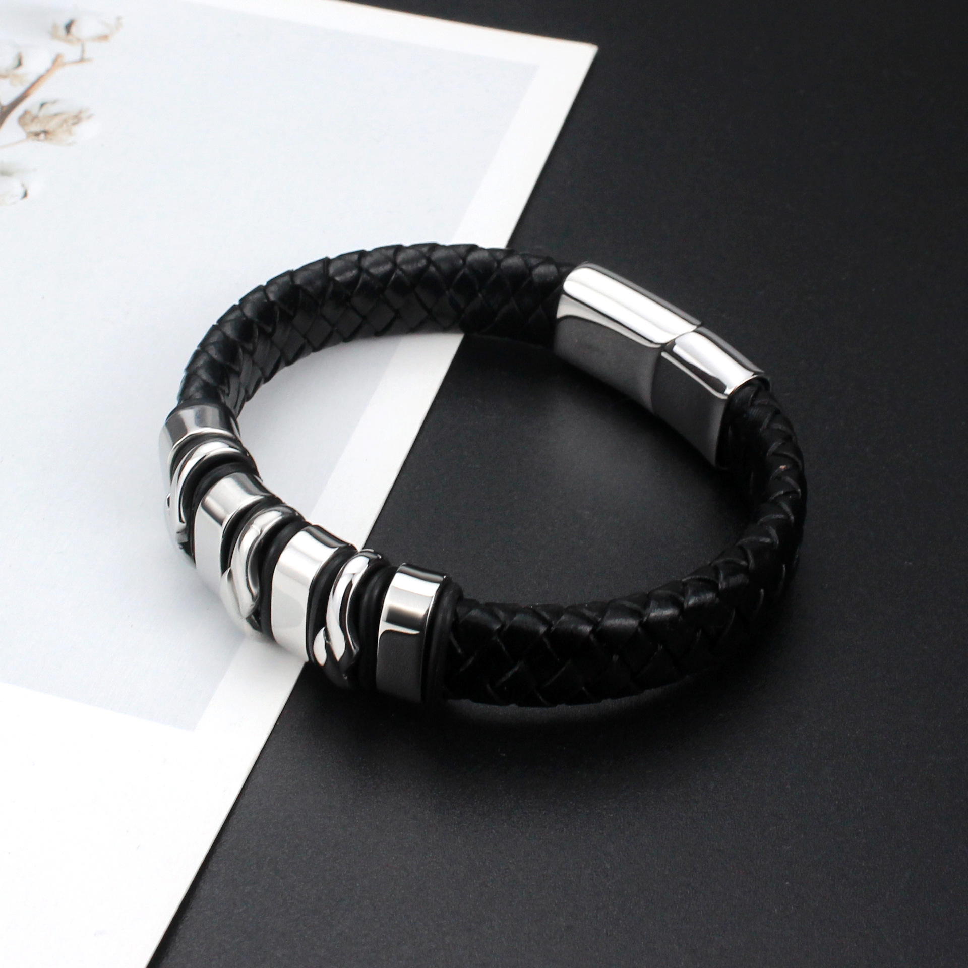 Hip-hop Modern Style Cool Style Geometric Stainless Steel Pu Leather Men's Bangle display picture 4