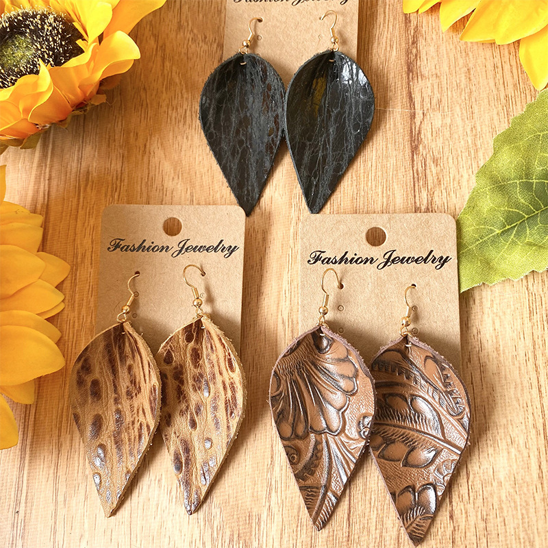 1 Pair Retro Streetwear Leaf Pu Leather Drop Earrings display picture 5