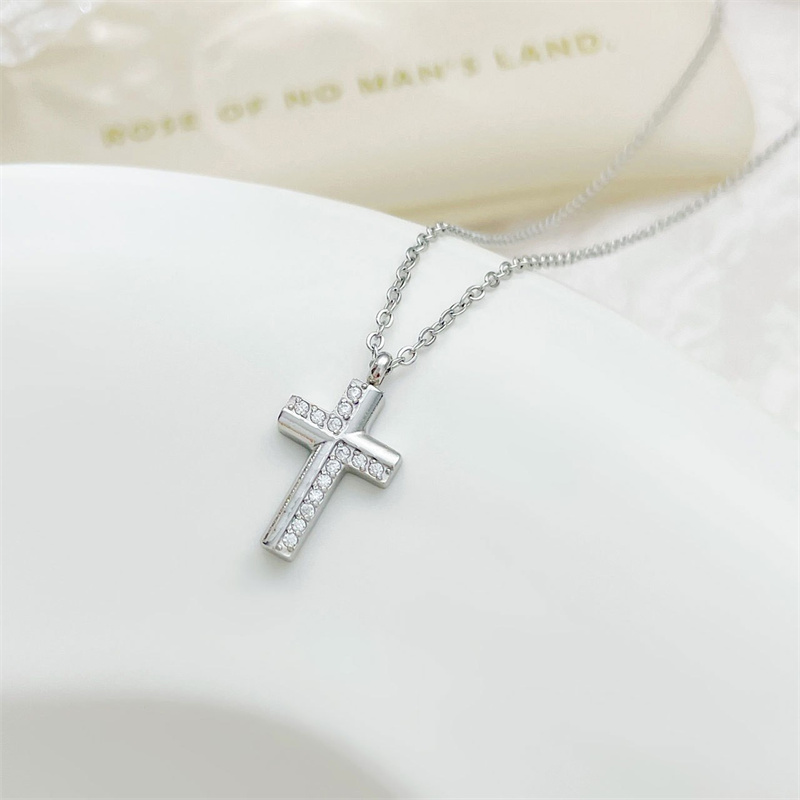 Simple Style Classic Style Cross Stainless Steel Plating Inlay Zircon White Gold Plated Gold Plated Women's Pendant Necklace display picture 2