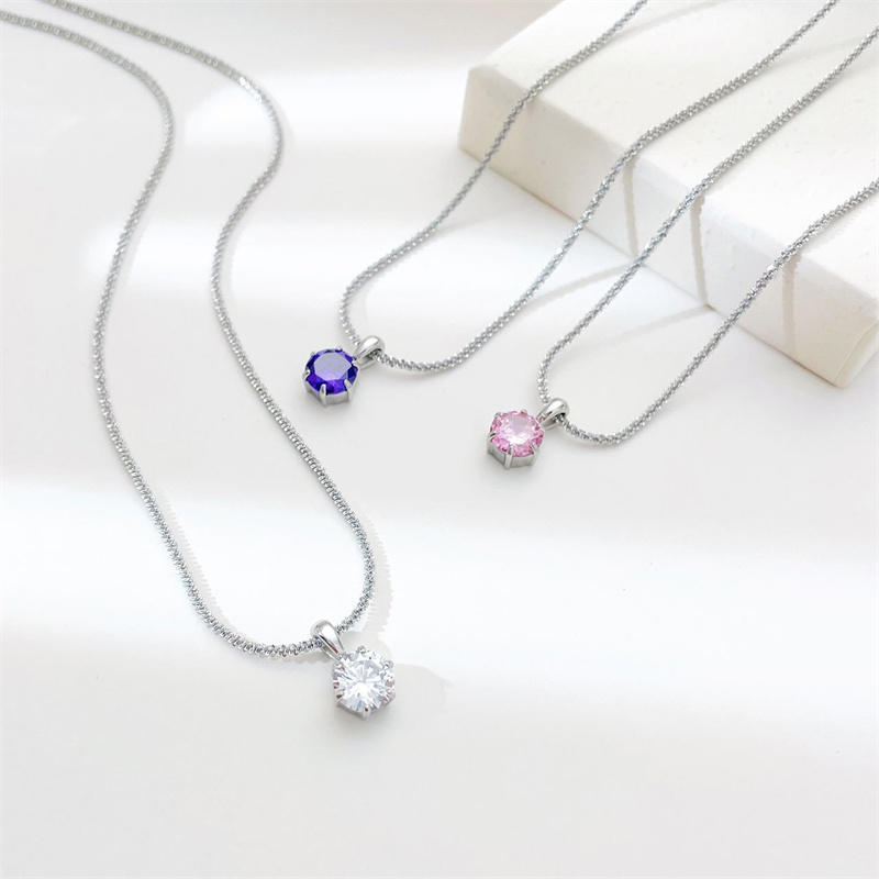 Classic Style Solid Color Stainless Steel Zircon Pendant Necklace In Bulk display picture 3
