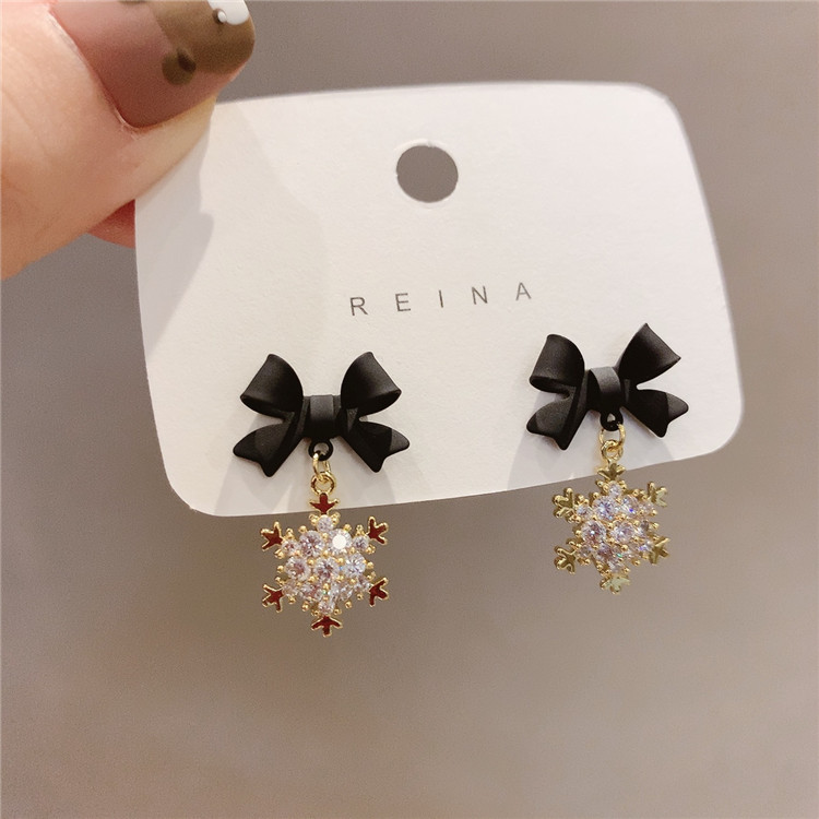 1 Pair Korean Style Bow Knot Inlay Alloy Rhinestones Drop Earrings display picture 1