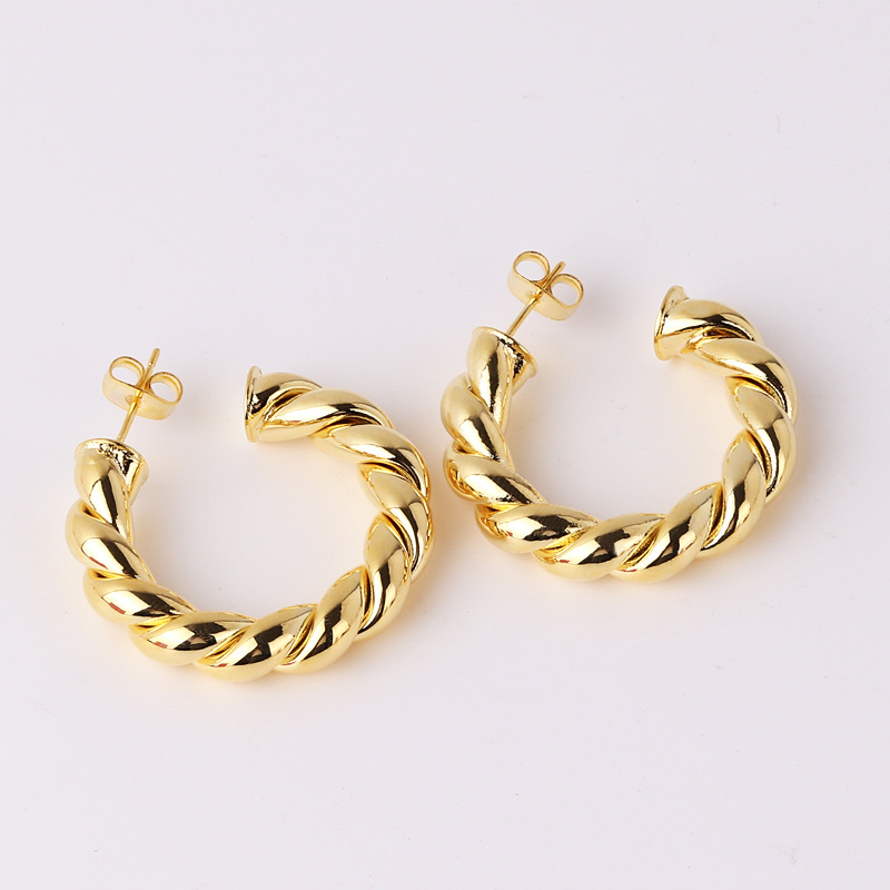 1 Pair Simple Style C Shape Twist Plating Copper 18k Gold Plated Ear Studs display picture 5