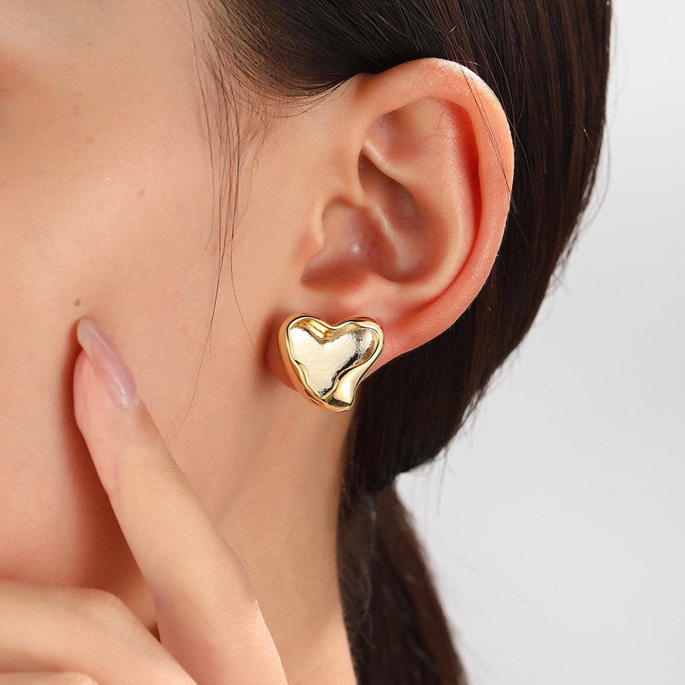 1 Pair Sweet Irregular Heart Shape Plating Brass Ear Studs display picture 2