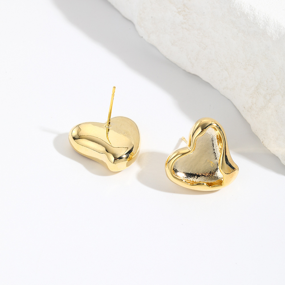 1 Pair Sweet Irregular Heart Shape Plating Brass Ear Studs display picture 4