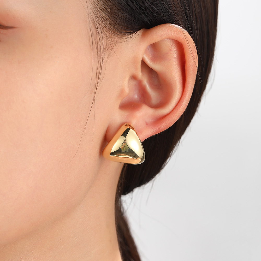 1 Pair Simple Style Triangle Plating Brass 18k Gold Plated Ear Studs display picture 2