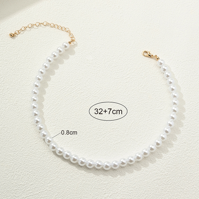 Nordic Style Solid Color Imitation Pearl Alloy Women's Necklace display picture 4