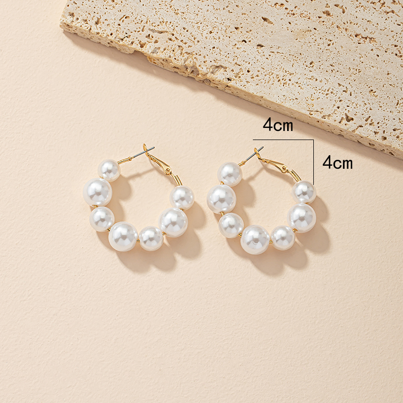 1 Paar Elegant Einfacher Stil Runden Perle Überzug Legierung 14 Karat Vergoldet Ohrringe display picture 4