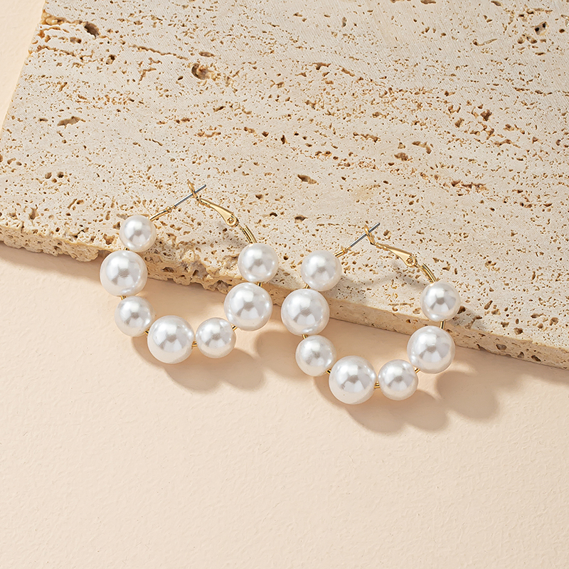 1 Paar Elegant Einfacher Stil Runden Perle Überzug Legierung 14 Karat Vergoldet Ohrringe display picture 2