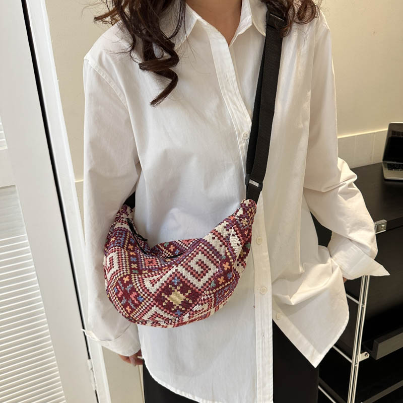 Women's Canvas Lingge Vintage Style Dumpling Shape Zipper Shoulder Bag Crossbody Bag display picture 8
