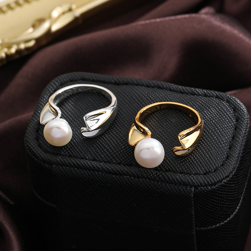 Ig Style Simple Style Round Copper Plating Inlay Pearl 18k Gold Plated Silver Plated Open Rings display picture 7
