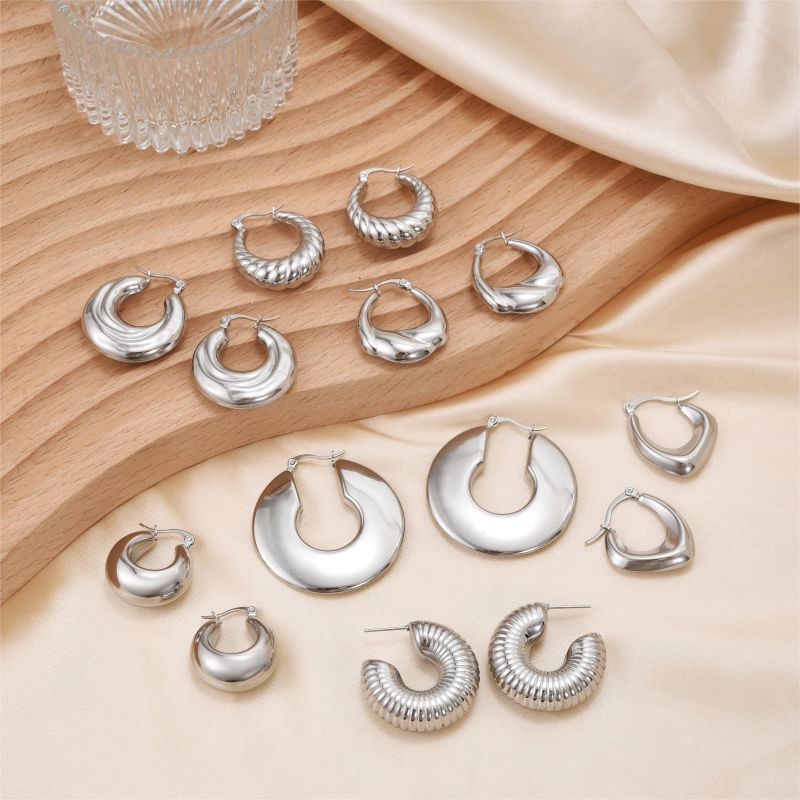 1 Pair Simple Style Commute Shiny Irregular Geometric Circle Plating Stainless Steel Earrings display picture 16