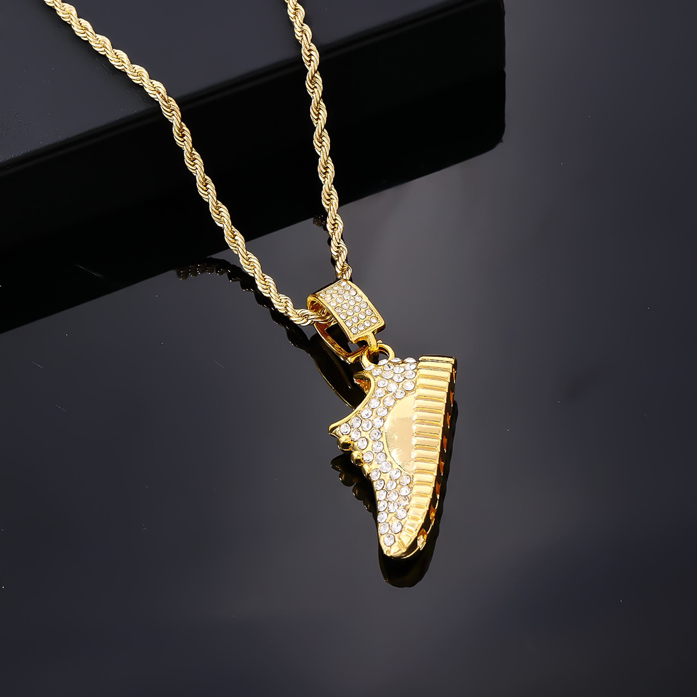 Hip-Hop Vintage Style Rock Shoe 304 Stainless Steel Copper Plating Inlay Zircon K Gold Plated Rhodium Plated Men's Pendant Necklace display picture 8