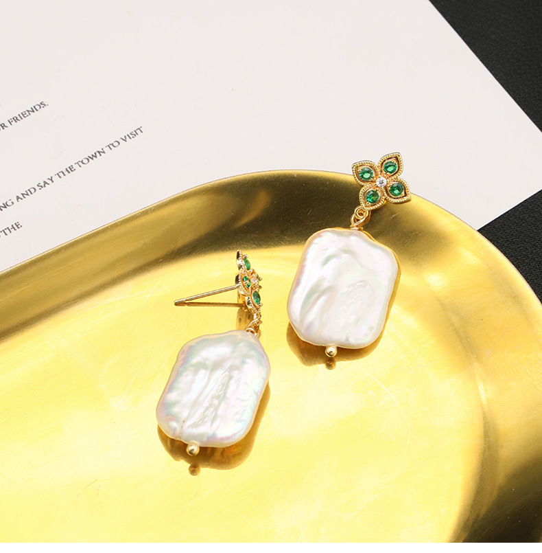 1 Pair Original Design Solid Color Plating Freshwater Pearl 18k Gold Plated Drop Earrings display picture 3