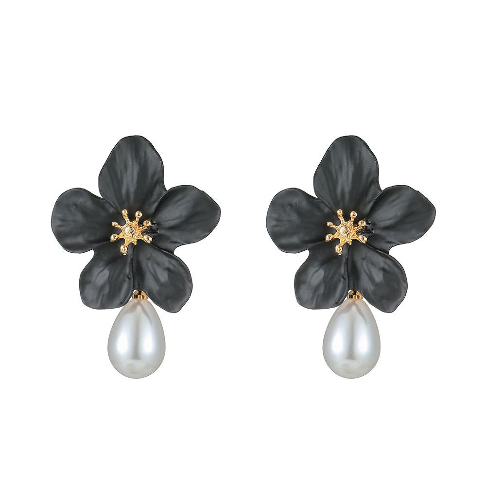 1 Pair Sweet Flower Stoving Varnish Artificial Pearl Alloy Drop Earrings display picture 5