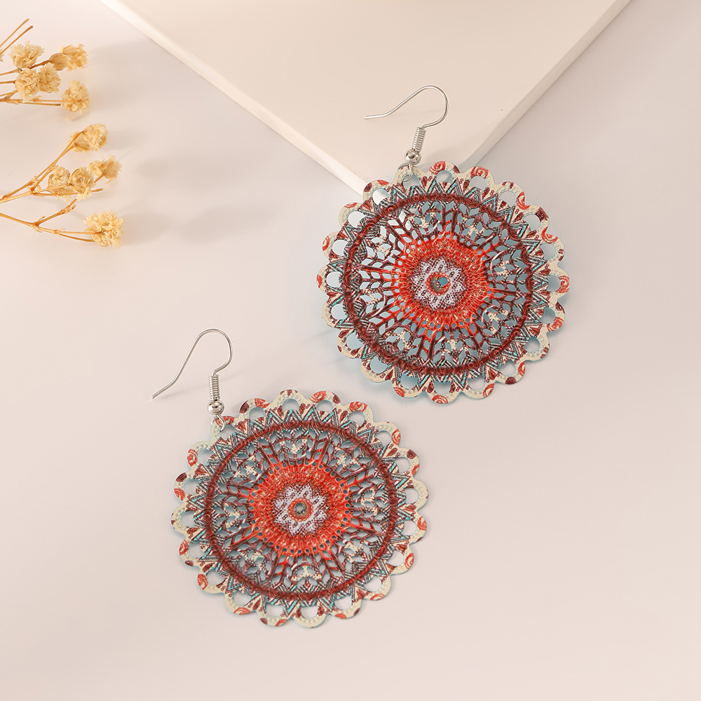 Wholesale Jewelry Baroque Style Round Metal Printing Drop Earrings display picture 3